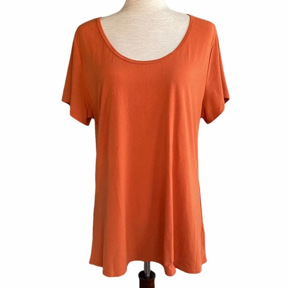 LuLaRoe Tops - LULAROE Classic Tee Deep Orange 2XL